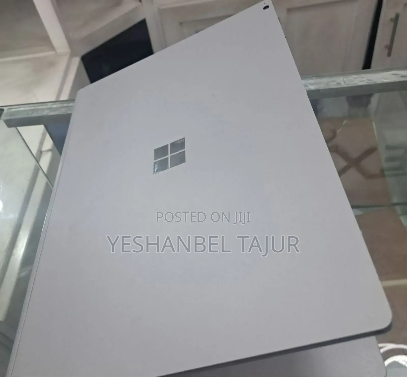 New Laptop Microsoft Surface Book 2 16GB Intel Core I7 SSD 256GB