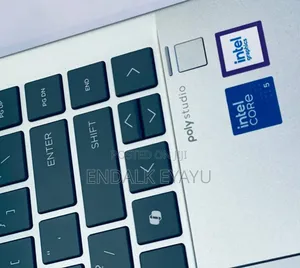 New Laptop HP Envy X360 8GB Intel Core I5 SSD 512GB