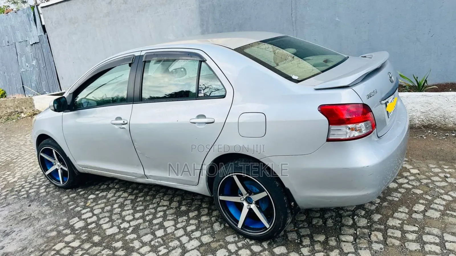 Toyota Yaris 2010 Silver