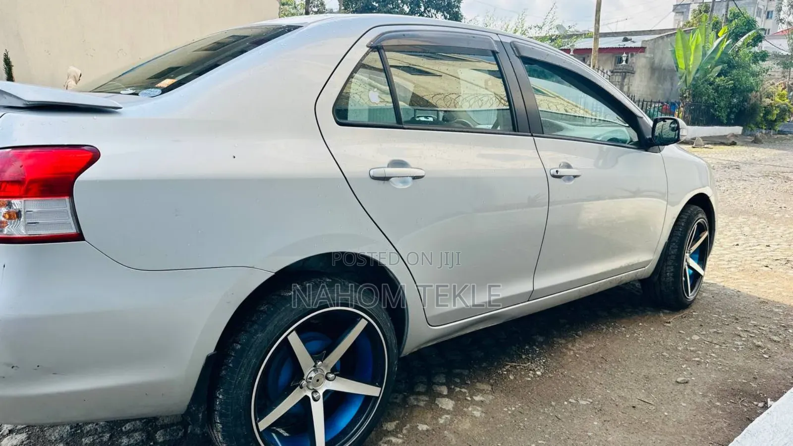 Toyota Yaris 2010 Silver