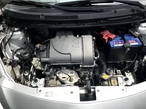 Toyota Yaris 2010 Silver