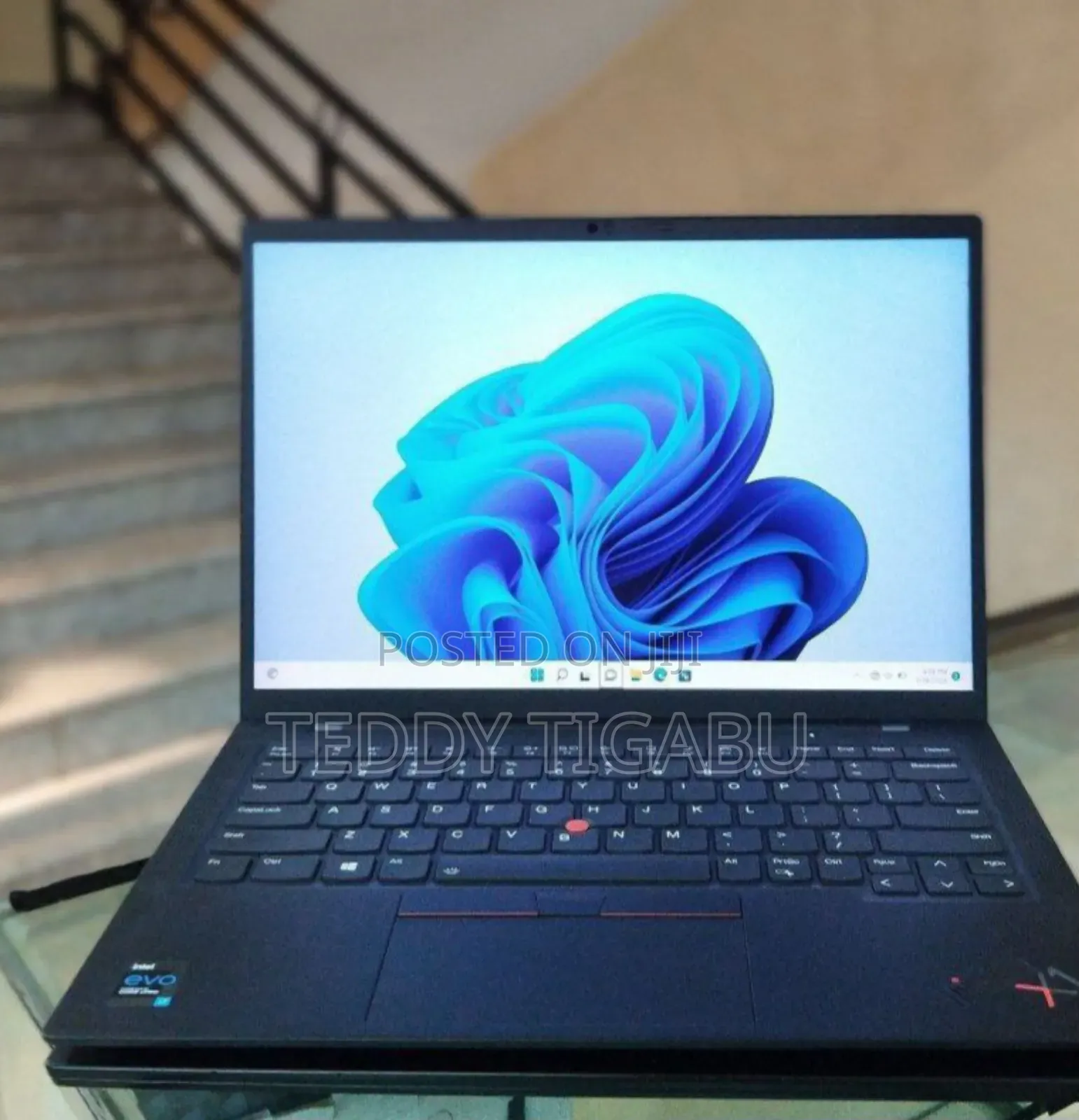 New Laptop Lenovo ThinkPad X1 Yoga Gen 8 16GB Intel Core I7 SSD 512GB