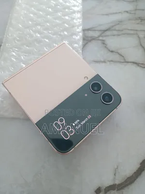 New Samsung Galaxy Z Flip4 256 GB Rose Gold