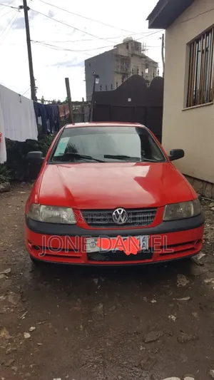 Volkswagen Golf 2005 Red