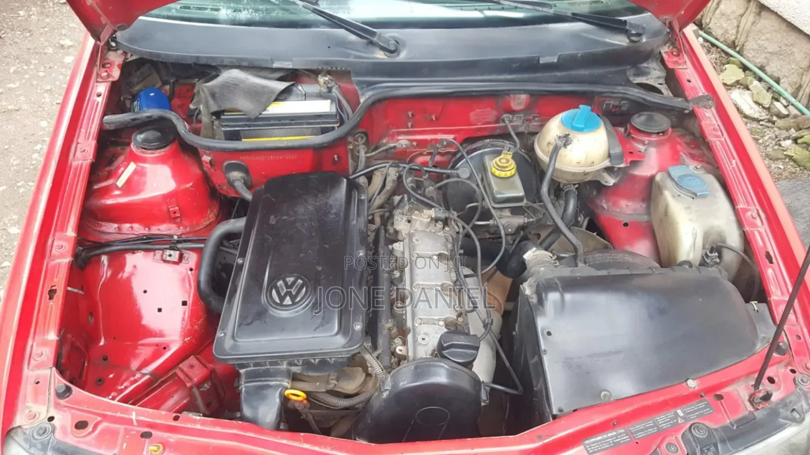 Volkswagen Golf 2005 Red