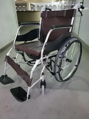 Photo - Toilet Sell Wheelchair\Image Shows Commode Toilet Wheelchair