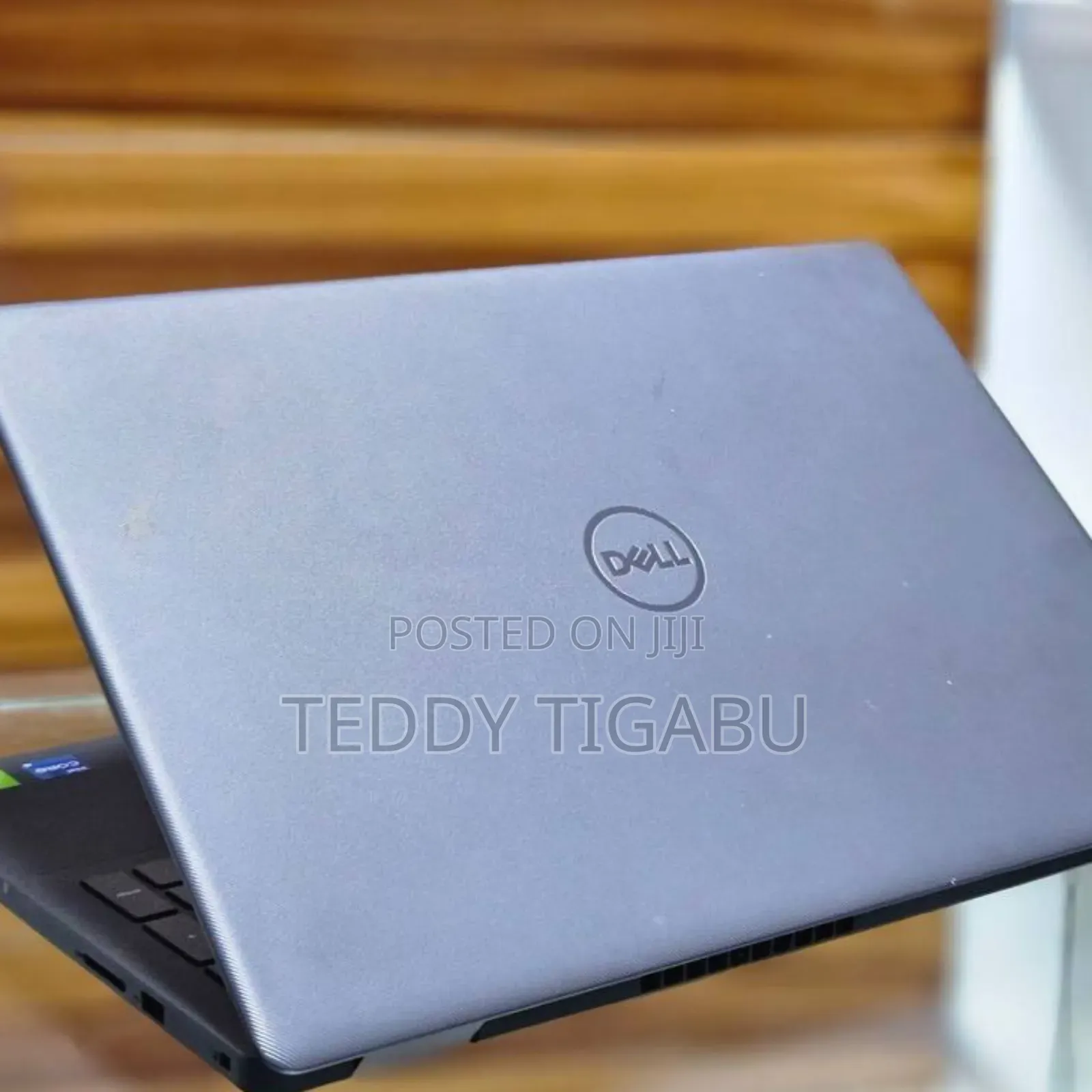 New Laptop Dell Vostro 15 3000 8GB Intel Core I5 SSD 512GB