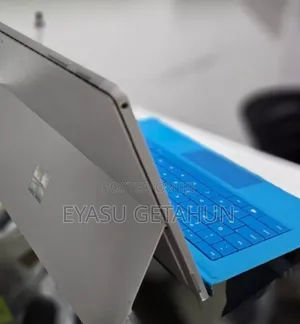 Photo - New Laptop Microsoft Surface Pro 7 8GB Intel Core I5 SSD 128GB