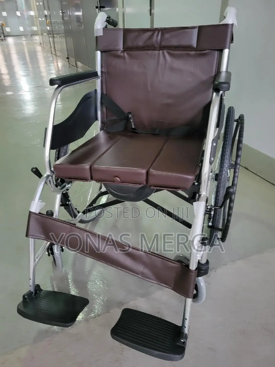 Mobile Toilet Wheelchair\፱wheelchairههgymax 2-in-1 Bedside