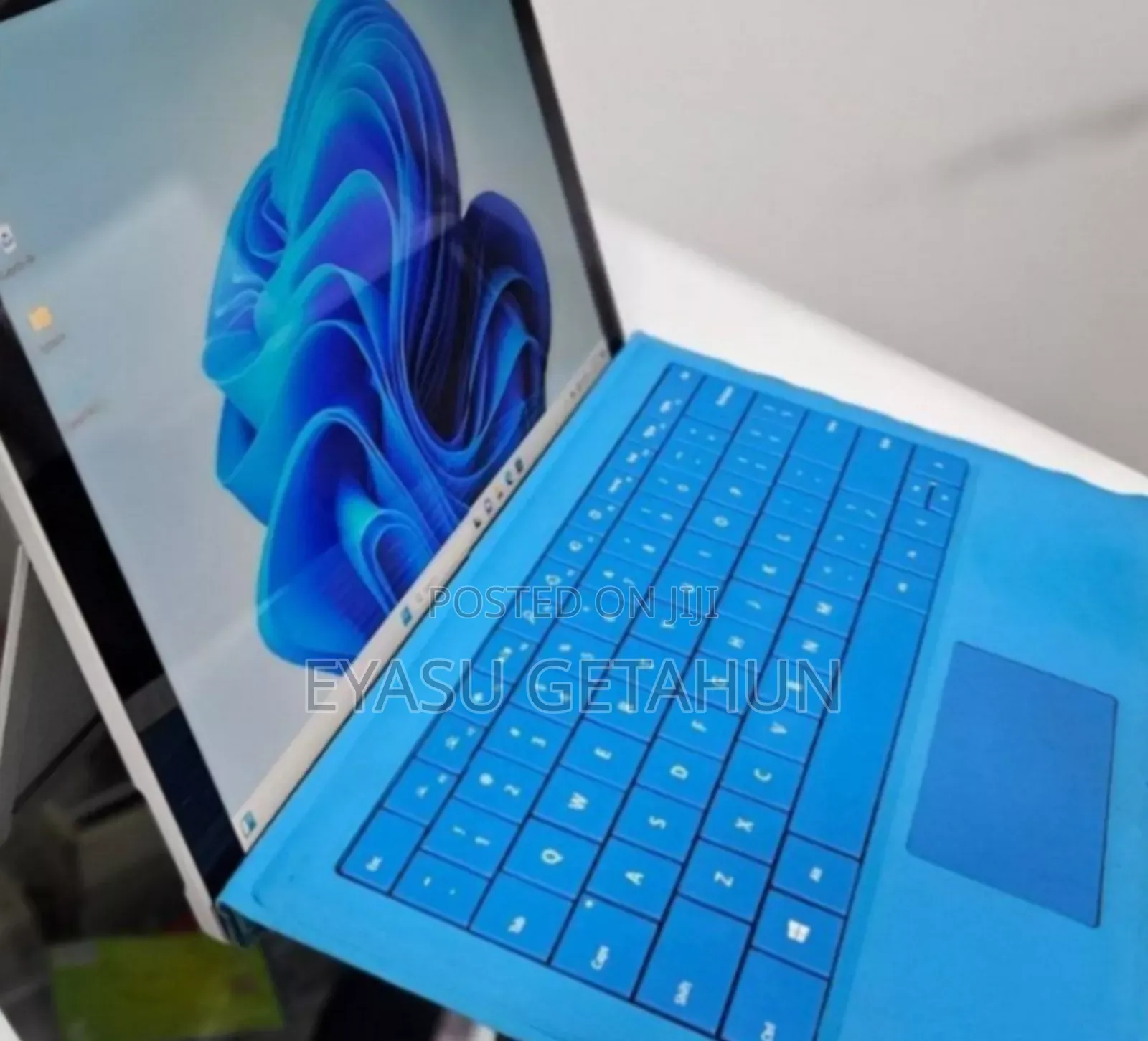 New Laptop Microsoft Surface Pro 7 8GB Intel Core I5 SSD 128GB