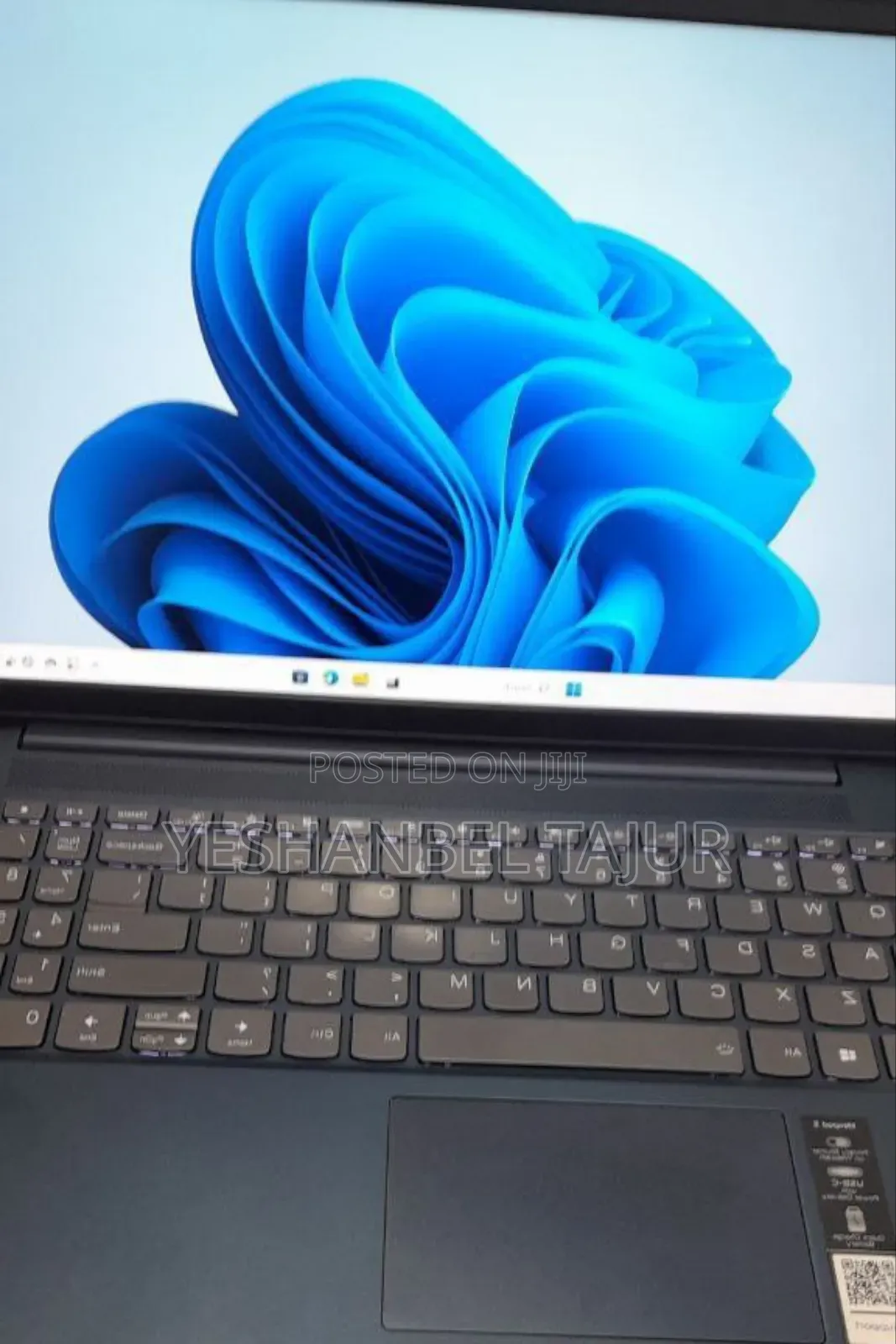 New Laptop Lenovo 12GB Intel Core i7 SSD 512GB