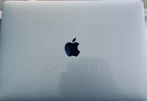 New Laptop Apple MacBook Pro 2017 8GB Intel Core I5 SSD 256GB