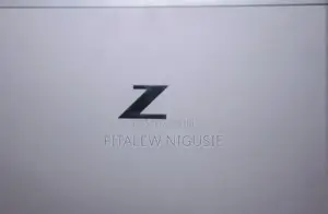 New Laptop HP ZBook Firefly G8 16GB Intel Core I7 SSD 512GB