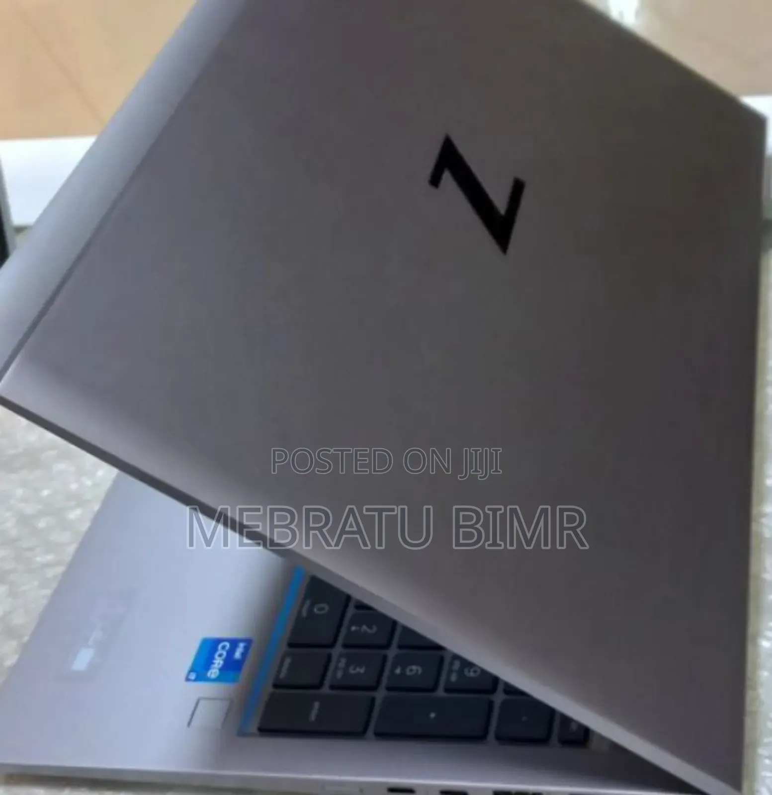 New Laptop HP ZBook Firefly G8 16GB Intel Core I7 SSD 512GB