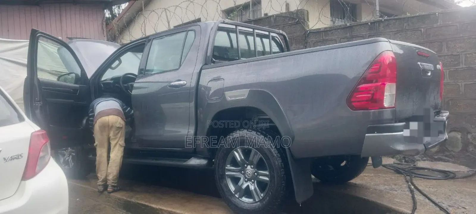 Toyota Hilux 2021 Gray