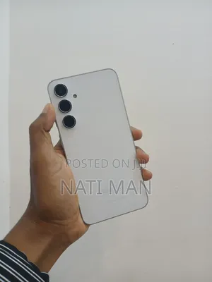 Photo - New Samsung Galaxy A55 128 GB White