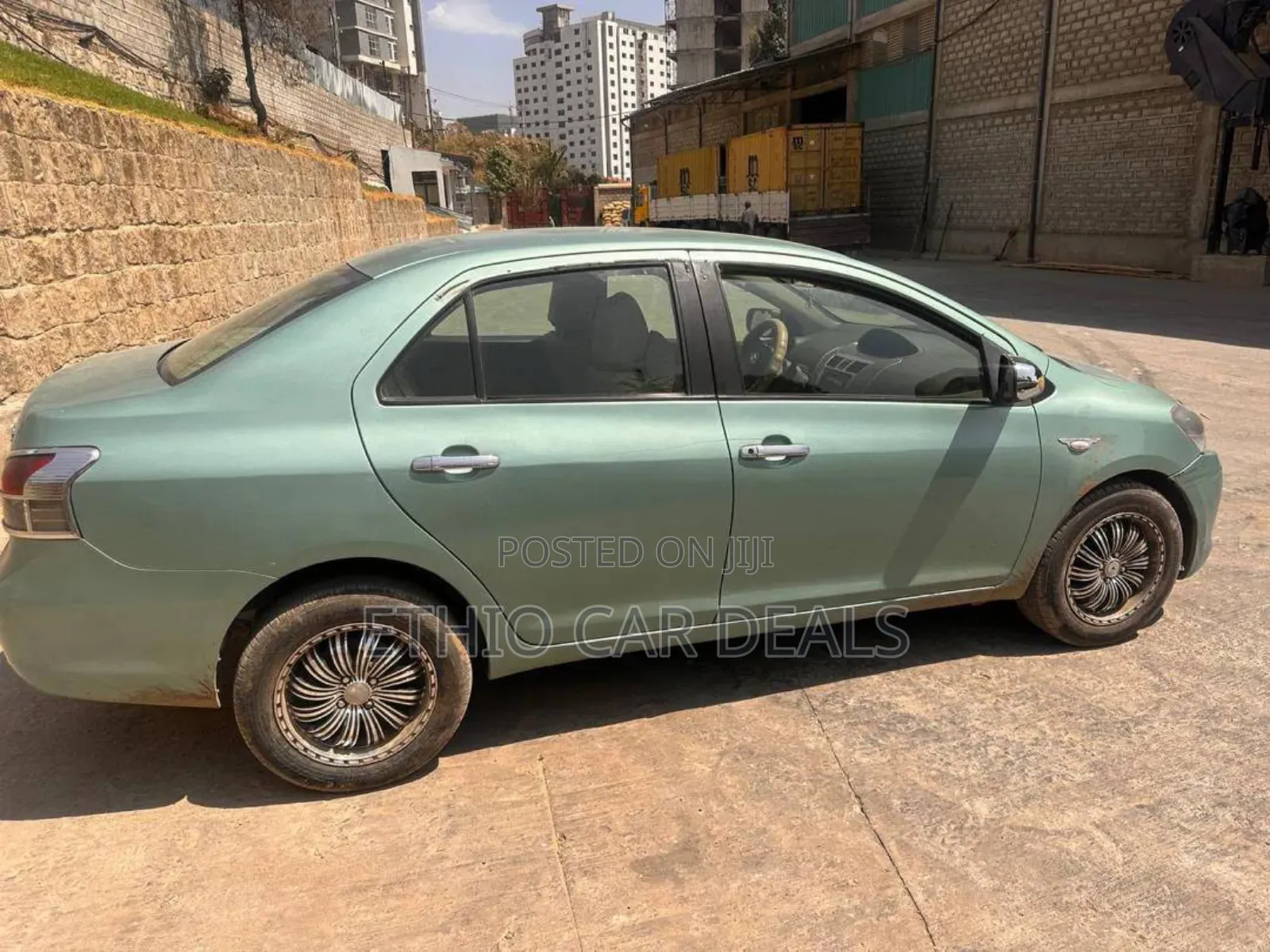 Toyota Yaris 2010 Green