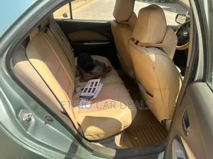 Toyota Yaris 2010 Green