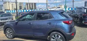 Kia Stonic 2022 Blue