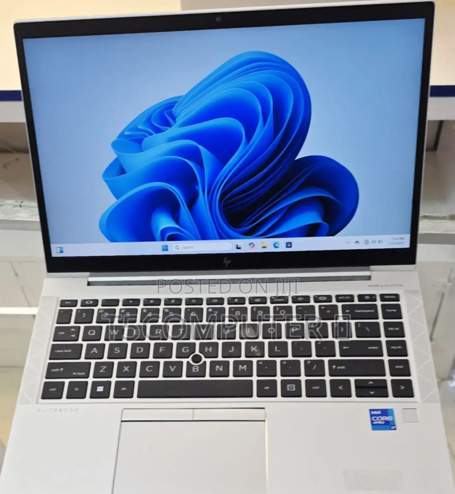 New Laptop HP EliteBook 840 G8 16GB Intel Core I7 SSD 512GB