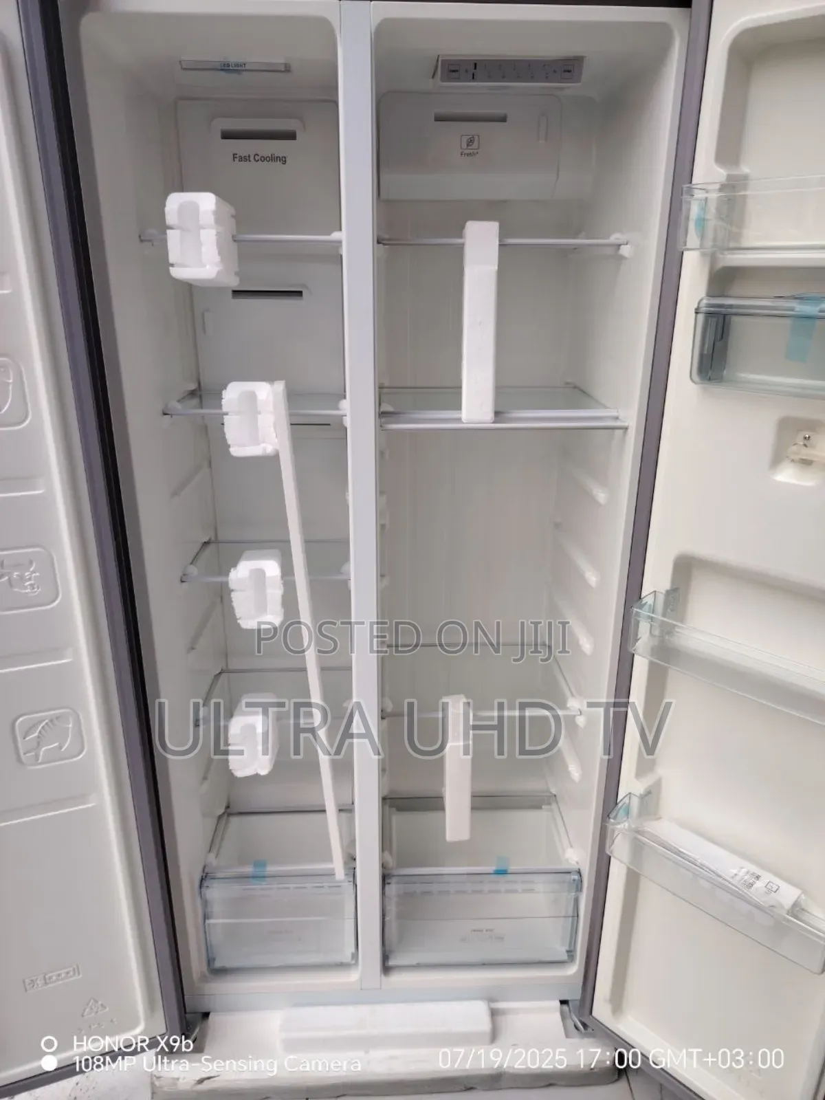 Everest Refrigerator 650l