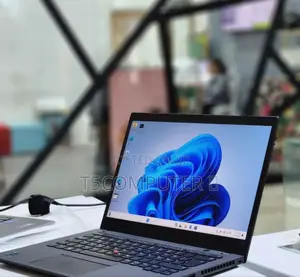 Photo - New Laptop Lenovo ThinkPad T14s G4 16GB Intel Core I7 SSD 512GB