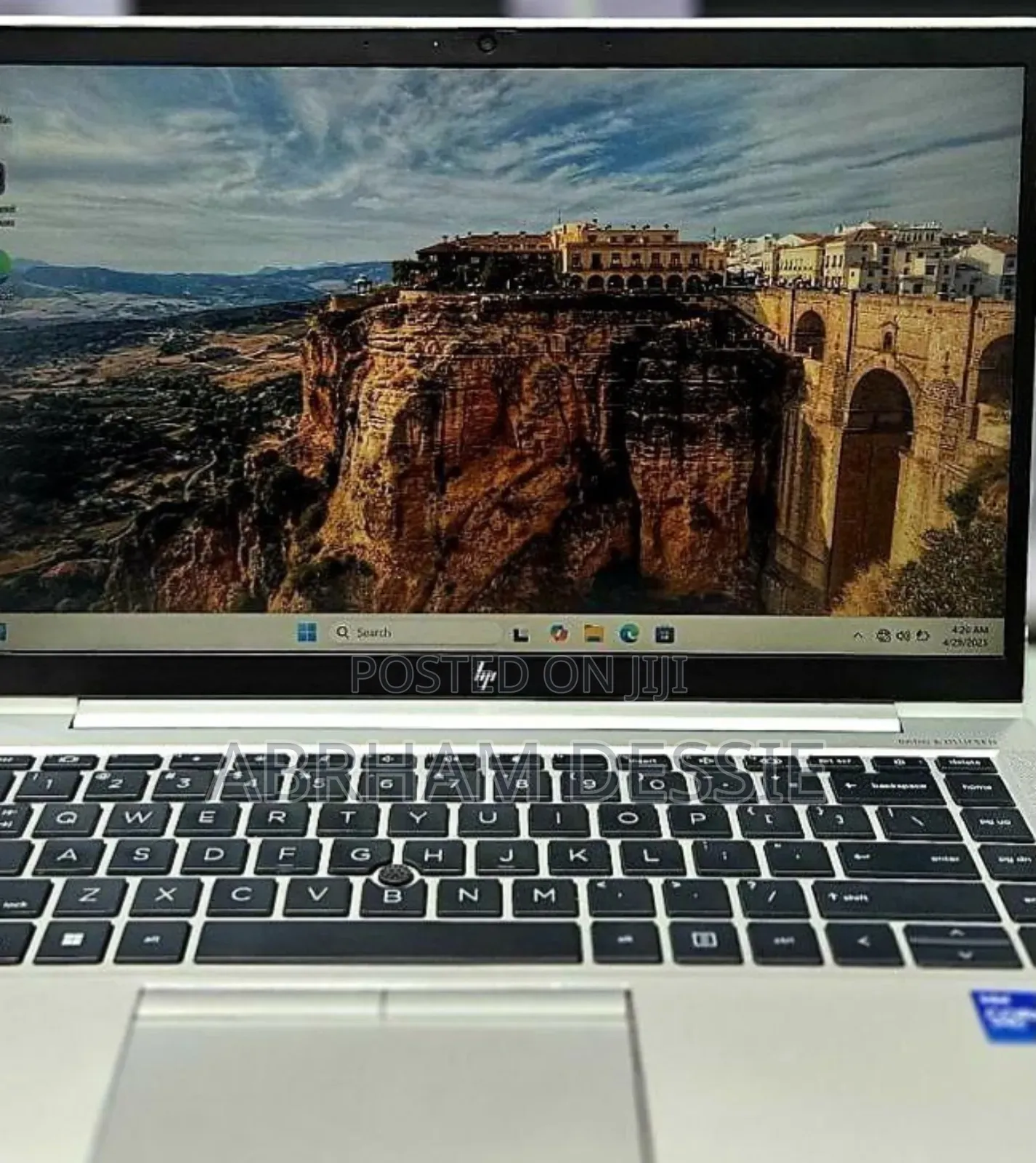 New Laptop HP EliteBook 840 G8 16GB Intel Core I7 SSD 512GB