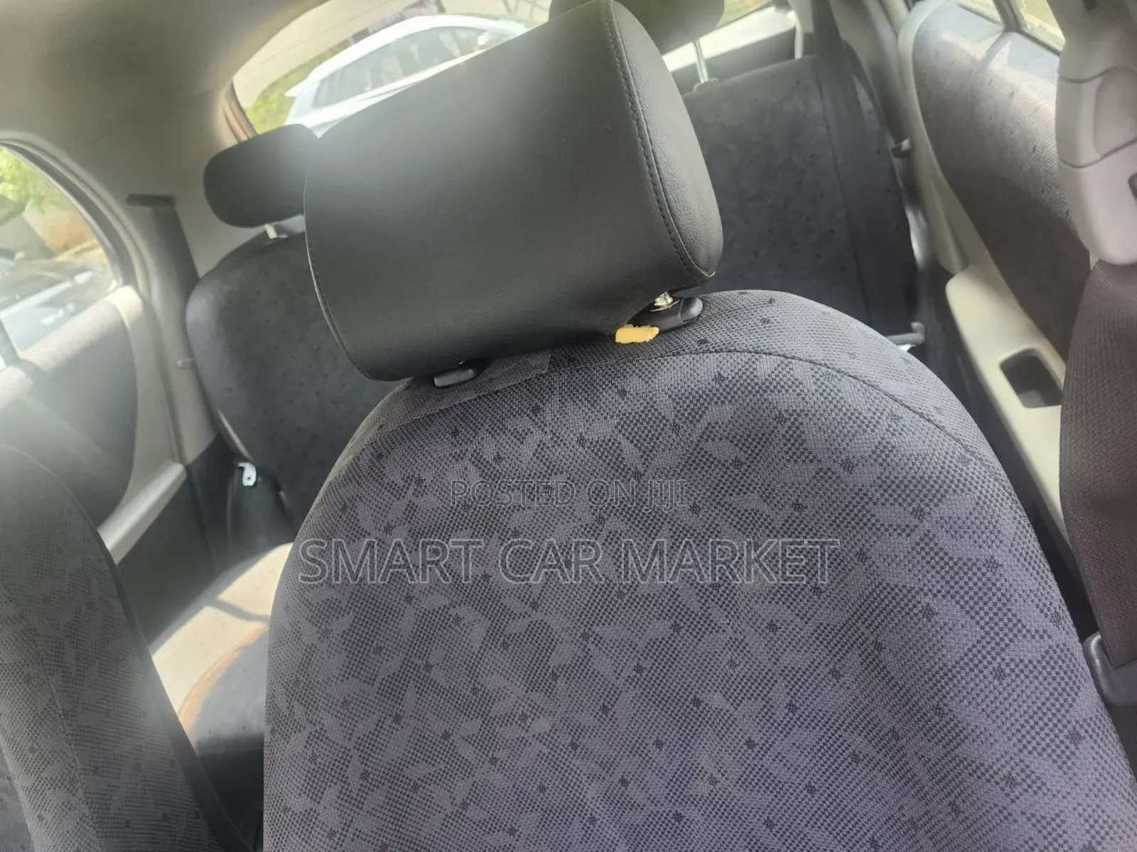 Toyota Yaris 2010 Silver