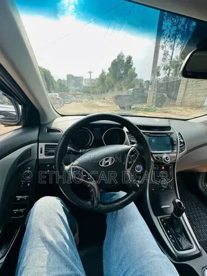 Hyundai Avante 2014 Silver