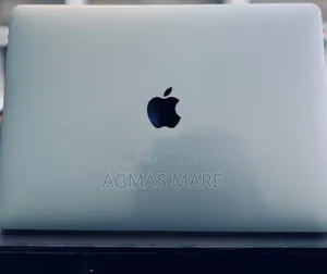 New Laptop Apple MacBook Pro 2017 8GB SSD 256GB
