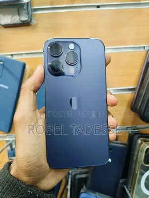 Photo - Apple iPhone 14 Pro 128 GB Purple