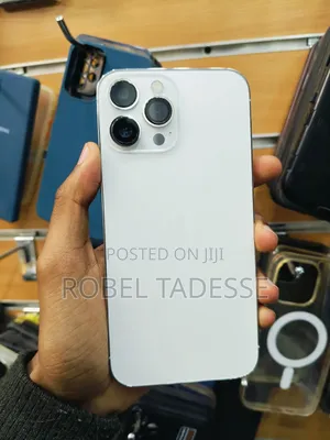 Photo - Apple iPhone 13 Pro 128 GB White