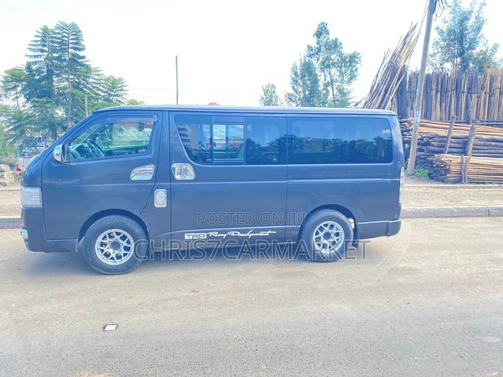 Toyota HiAce 2007 Blue