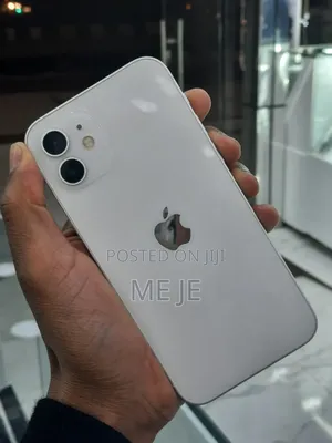 Photo - Apple iPhone 12 128 GB White