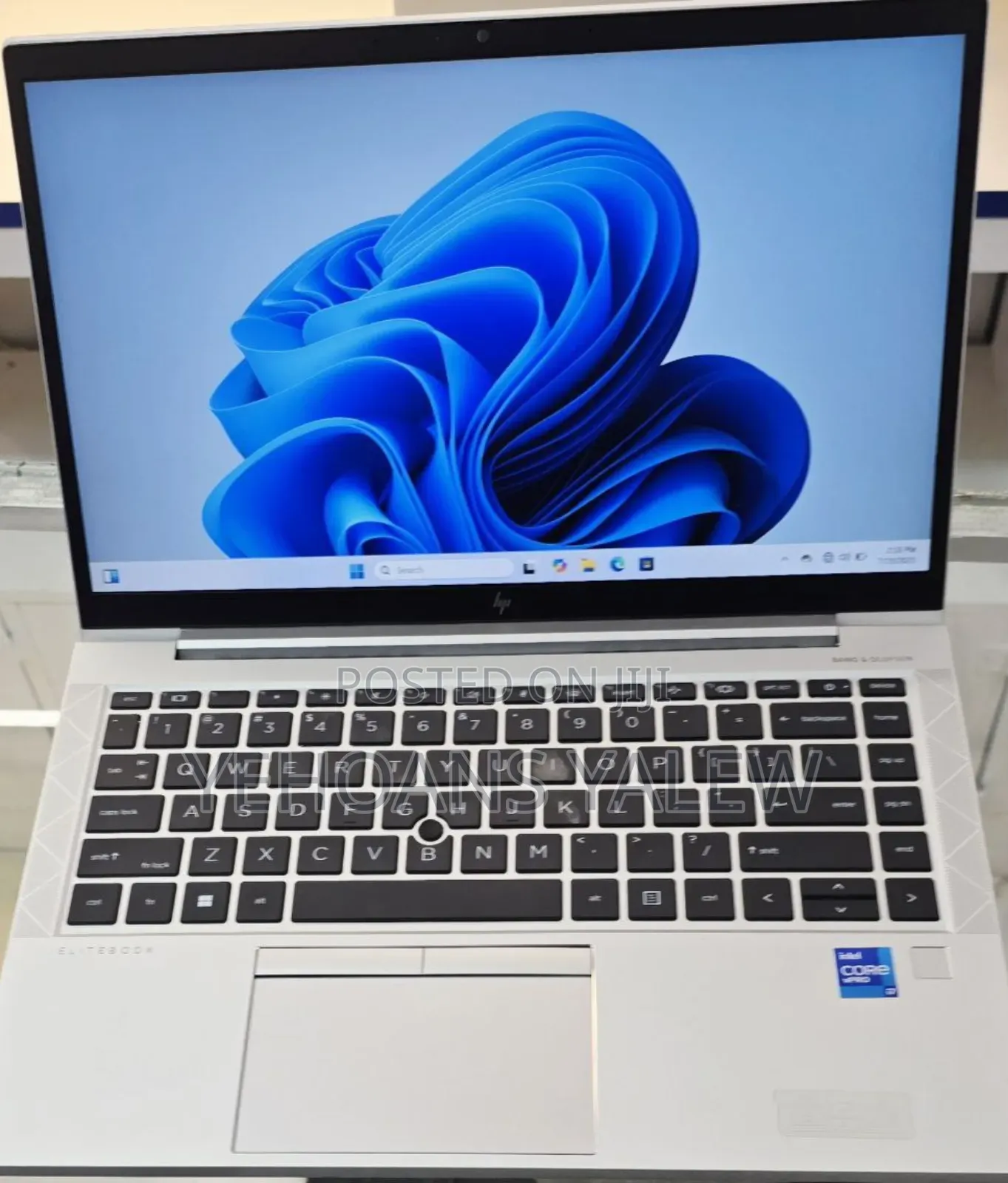 New Laptop HP EliteBook 840 G8 16GB Intel Core I7 SSD 512GB