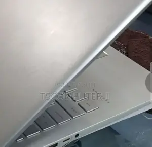 New Laptop HP Pavilion 15 8GB Intel Core I7 SSD 256GB