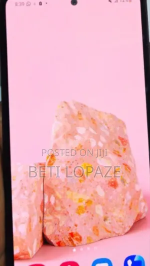 Photo - New Samsung Galaxy A52 128 GB Silver