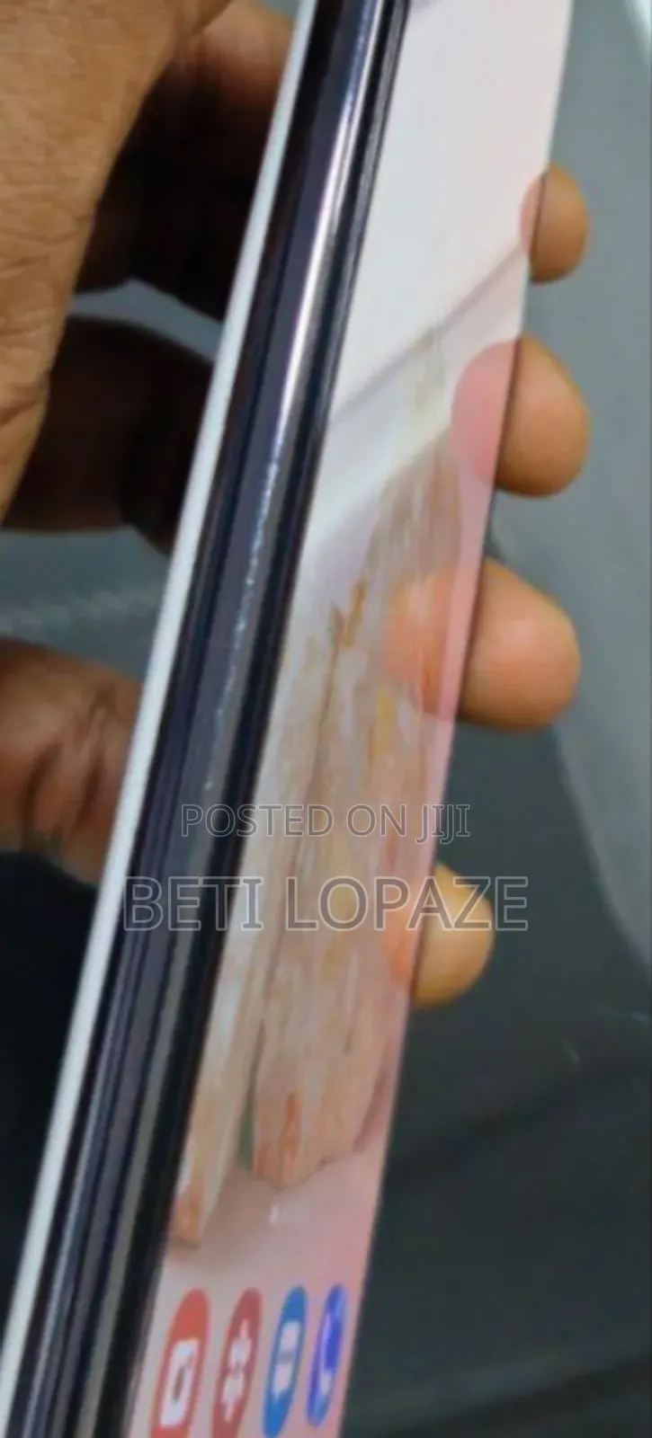 New Samsung Galaxy A52 128 GB Silver