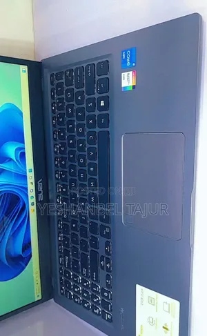 New Laptop Asus VivoBook 15 X505BA 8GB Intel Core I5 SSD 512GB