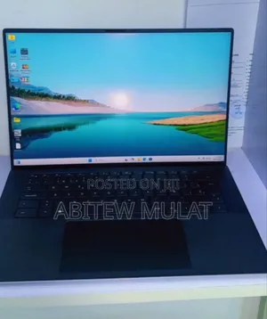 New Laptop Dell XPS 15 16GB Intel Core I7 SSD 512GB