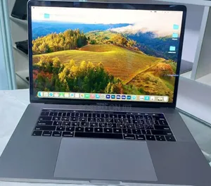 New Laptop Apple MacBook Pro 2019 16GB Intel Core I7 SSD 512GB