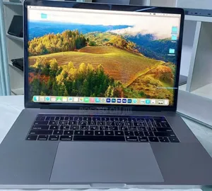 New Laptop Apple MacBook Pro 2019 16GB Intel Core I7 SSD 512GB