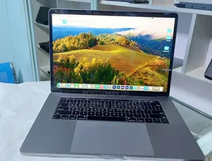 New Laptop Apple MacBook Pro 2019 16GB Intel Core I7 SSD 512GB