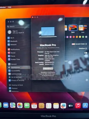 Photo - New Laptop Apple MacBook Pro 2017 8GB SSD 256GB