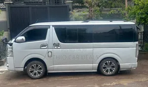 Photo - Toyota HiAce 2008 Silver