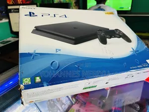 Playstation 4 Slim