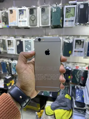 Apple iPhone 6 16 GB Silver