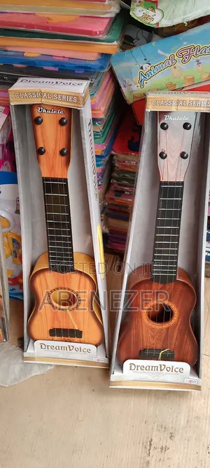 Photo - Guitar for Kids to Relax Themselves