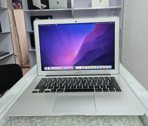 New Laptop Apple MacBook Air 2017 8GB Intel Core I7 SSD 256GB