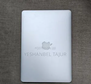 New Laptop Apple MacBook Air 2017 8GB Intel Core I7 SSD 256GB